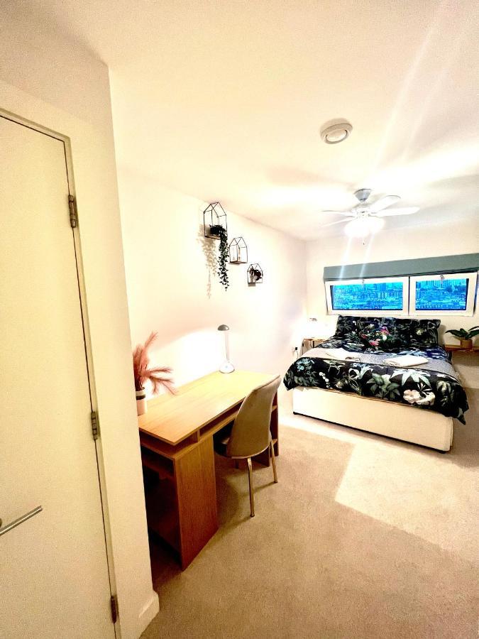 Central London Skyline View Highest Floor Service Apartment Exterior photo